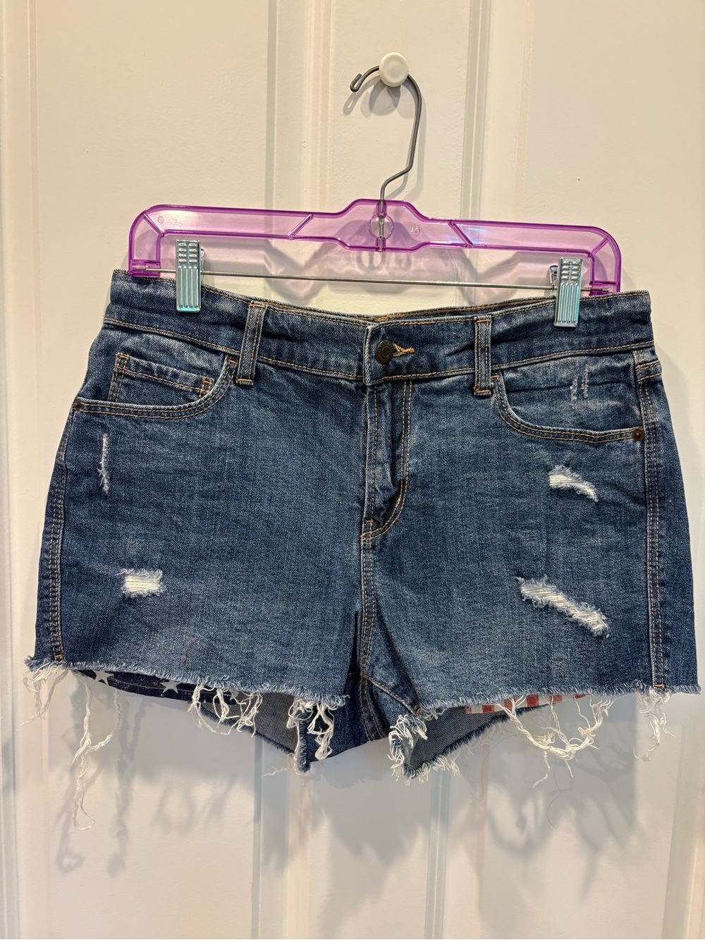 Women’s SZ 6 Old Navy Boyfriend Mid-Rise Distressed Americana Denim Jean Shorts
